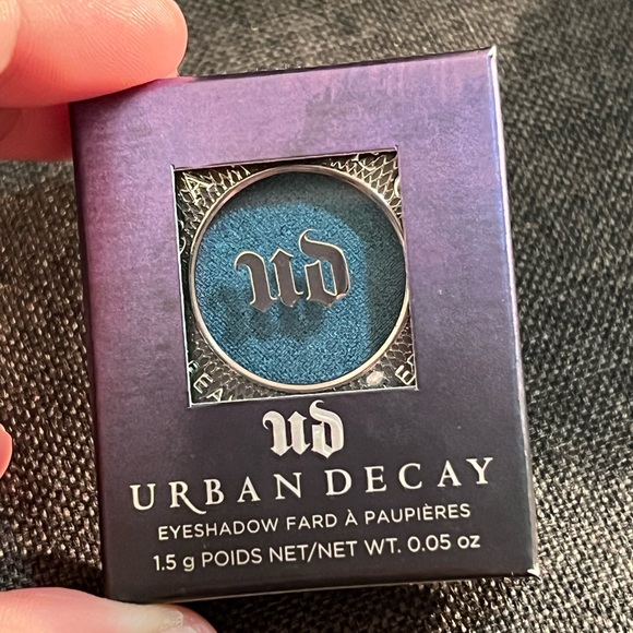 💙🎉Haight - Urban Decay Single Eyeshadow🎉💙